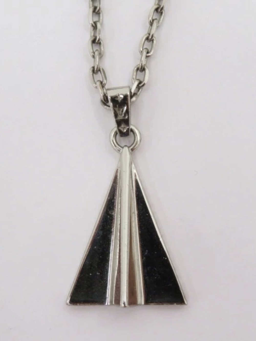 Louis Vuitton LV Paper Plane Pendant Necklace M01034 Silver - Picture 3 of 8